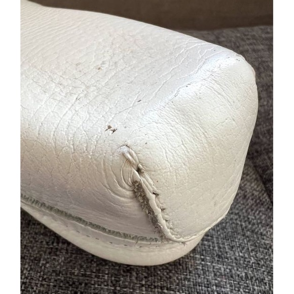 Minnetonka Women's White Leather Thunderbird Boat Sole Moccasin - US Size 6 - Picture 6 of 16